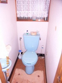 手洗付トイレをINAXサティスに交換 手洗付トイレをINAXサティスに交換